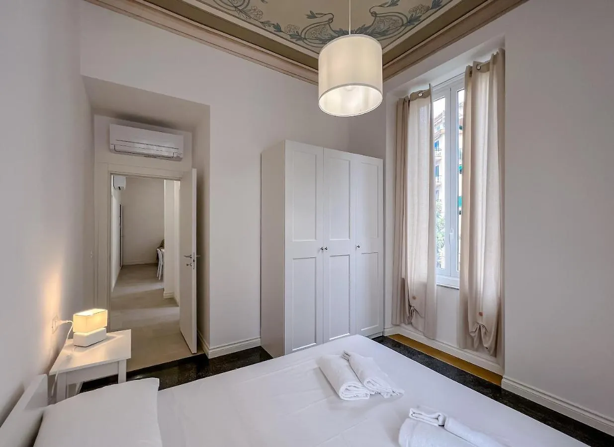 Appartamento in Villa del '900  Varazze 0*,  Italia