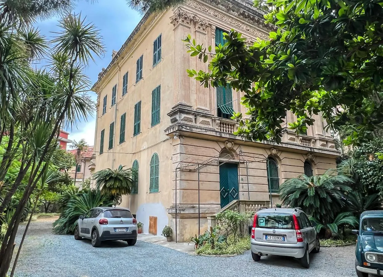 Apartment Appartamento In Villa Del '900 Varazze